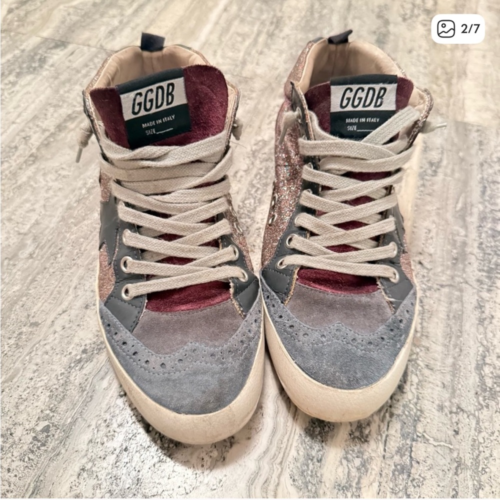 Golden Goose Mid Star Glitter Suede Leather Sneakers
Size 37 - Picture 2 of 7